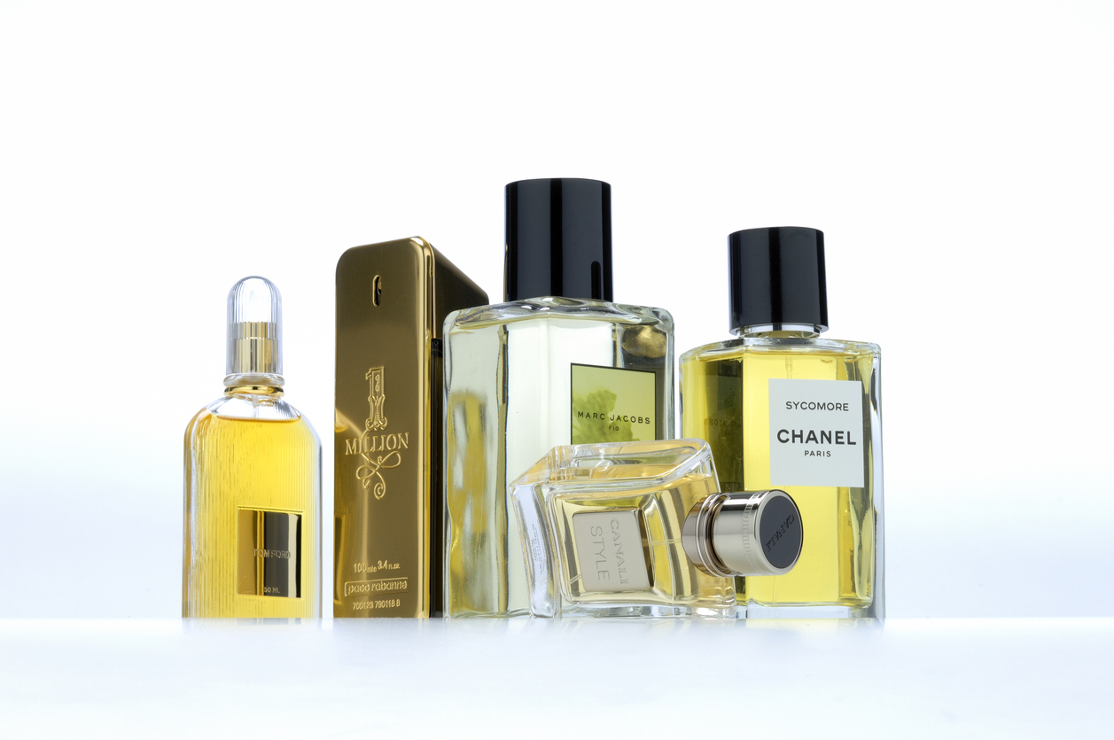 فلورا للعطور والفضيات